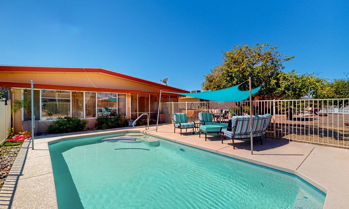Sun City House | Dog-friendly home with private pool, yoga studio, fitness room & great patio