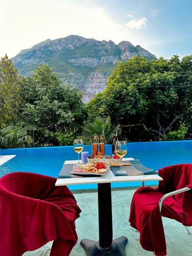 Koman House | Domus Komanesse - Guest Houses