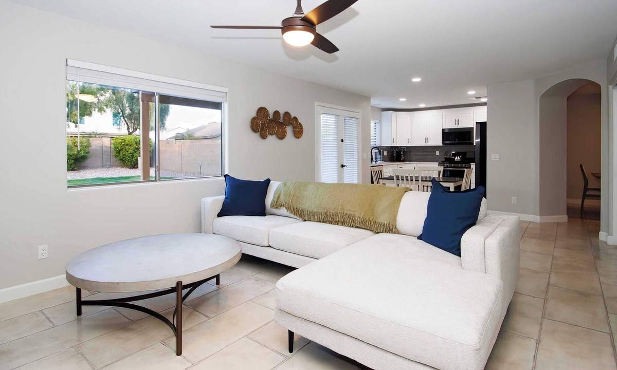 Norterra House | Elegant 4BR Retreat｜Lush Yard｜Perfect for Families & Pets #41649