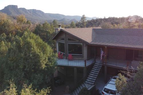 Payson House | 'Elkwood Lodge' Cabin w/Hot Tub in Star Valley!