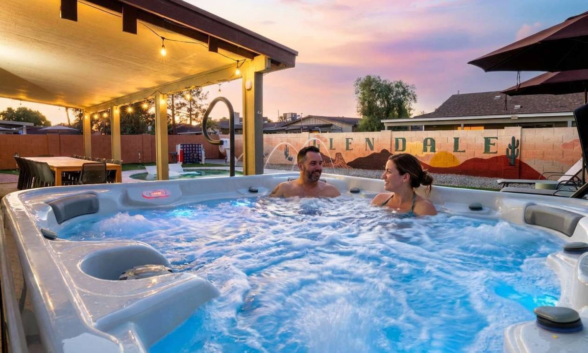 Copperwood House | Epic Family Getaway | Speakeasy, Pool, Basketball
