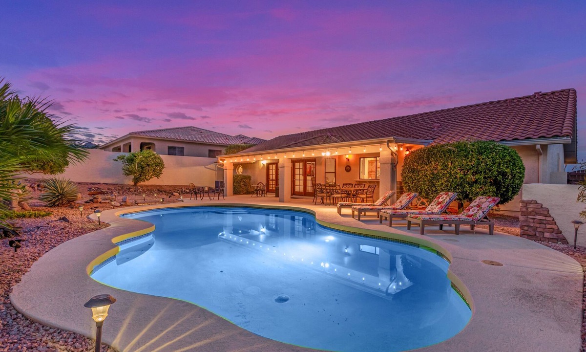 Fountain Hills House | Epic Views! Fountain Hills Fabulous! Sparkling Heated Pool! Sleeps 8!