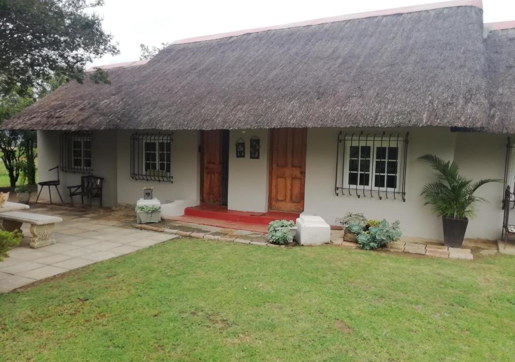 Okhahlamba House | Erin Guesthouse and B&B