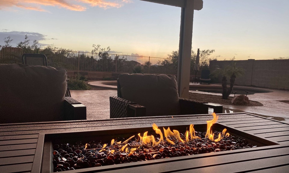 Estrella Mountain Ranch House | Estrella Mountain Ranch Goodyear AZ Bungalow Home, heated Pool near NASCAR Golf