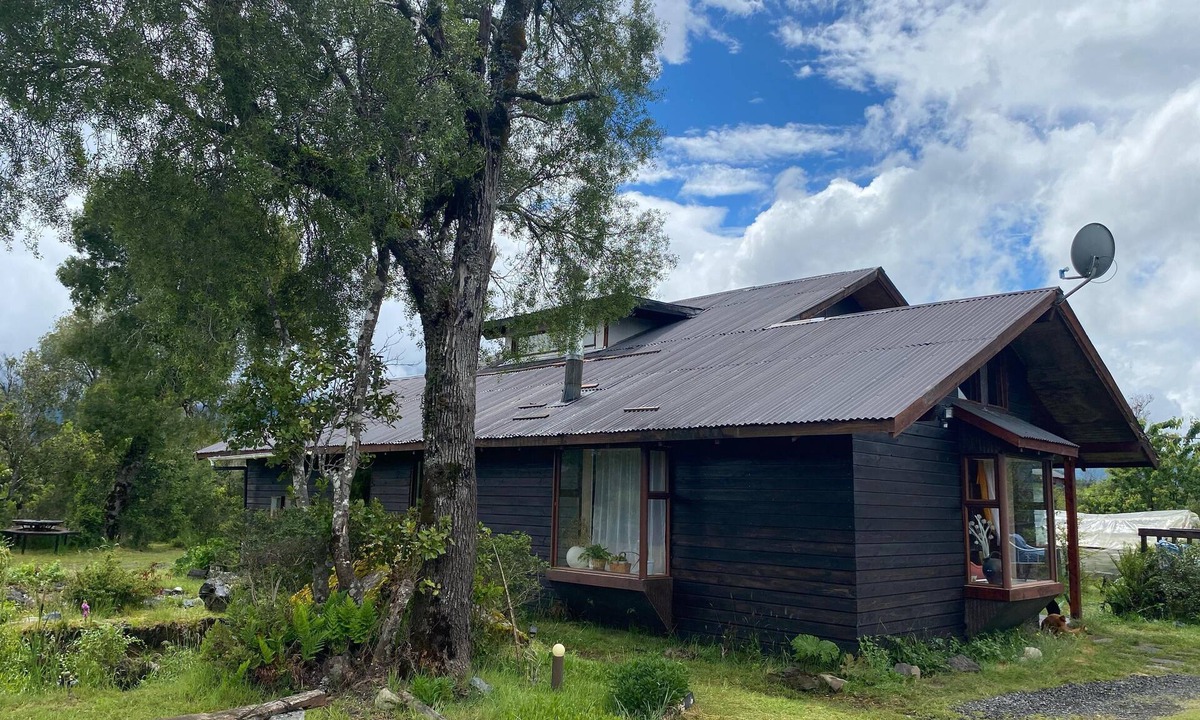 Pucon House | Exclusive Casona with a view of the Villarica Volcano | Ideal for groups | Caburgua-Pucón
