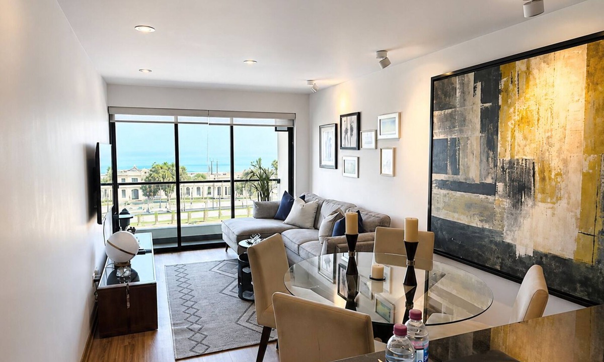 Magdalena del Mar Apartment | Exclusive property with ocean views in Magdalena, on the border with San Isidro