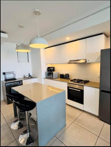 Hillhead Apartment | Exclusive Two Bedrooms Presidential Suite in Coral Point