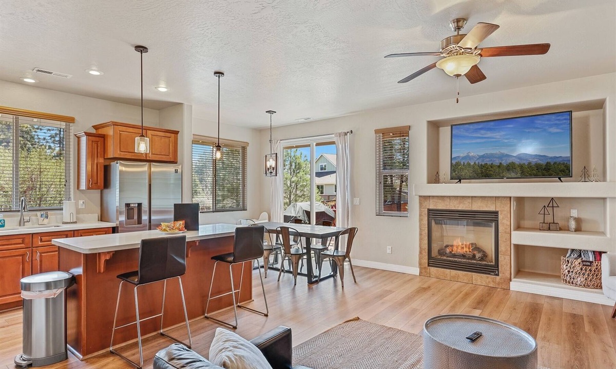 Ponderosa Trails House | Exquisite Mountain Sanctuary, Superb Location, Abundant Amenities, Pool Table!