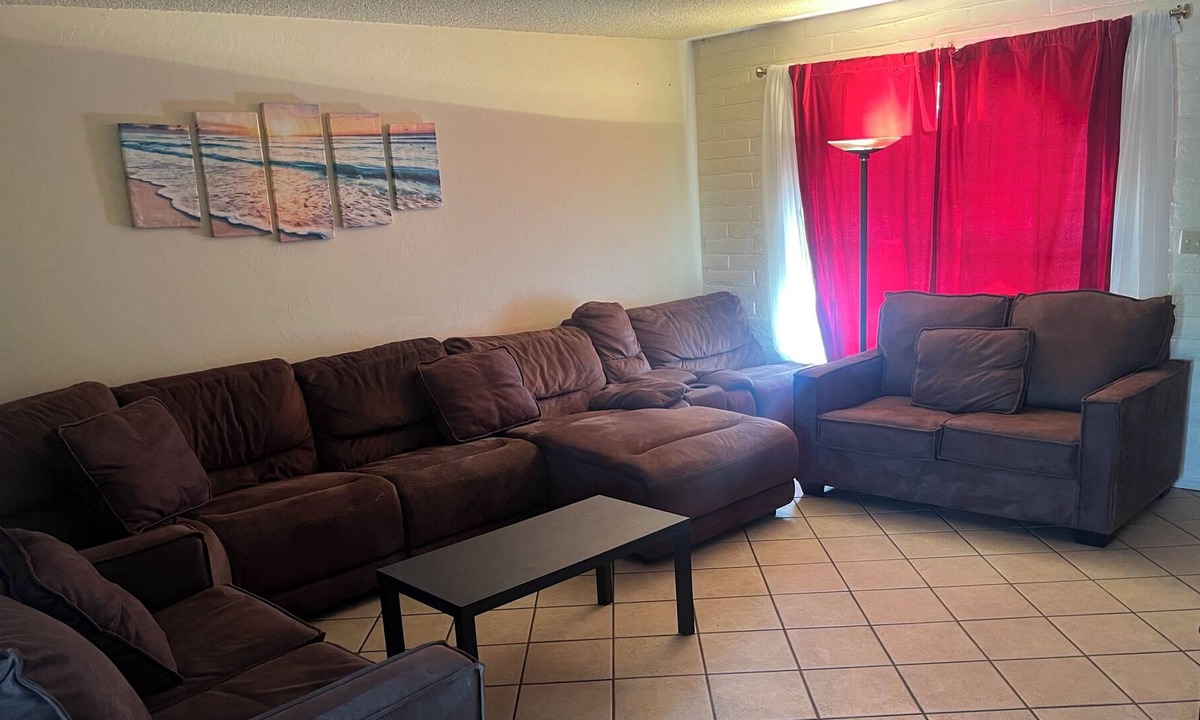 South Harrison House | Fantastic location in a quiet neighborhood, close to hiking, biking & shopping!