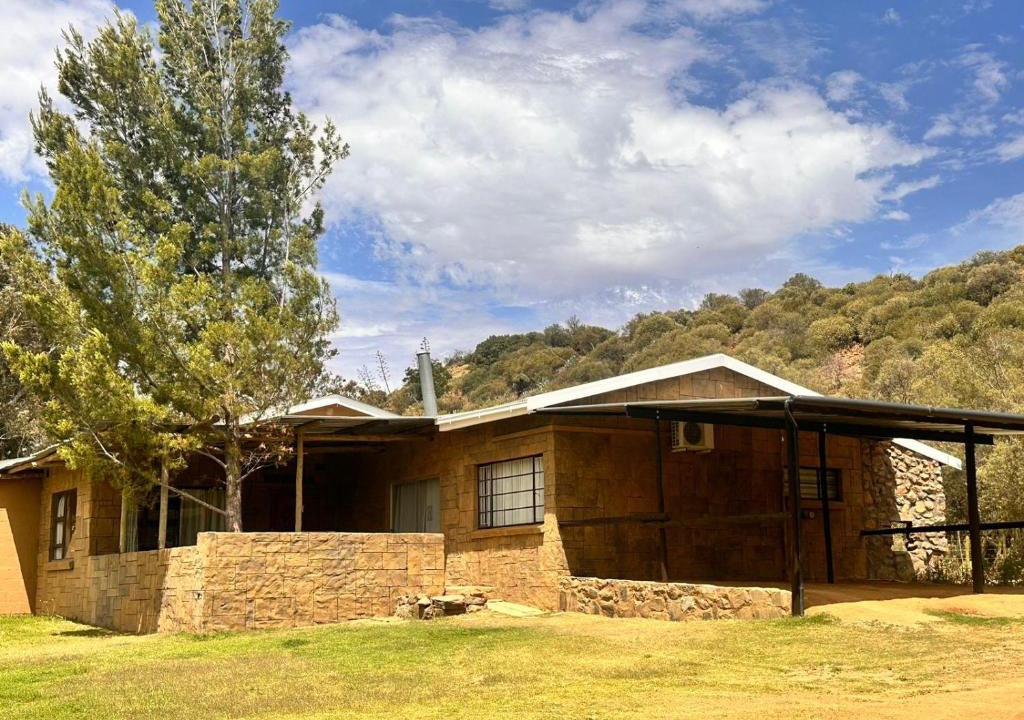 Bloemfontein Apartment | Farm stay at Lavender Cottage on Haldon Estate