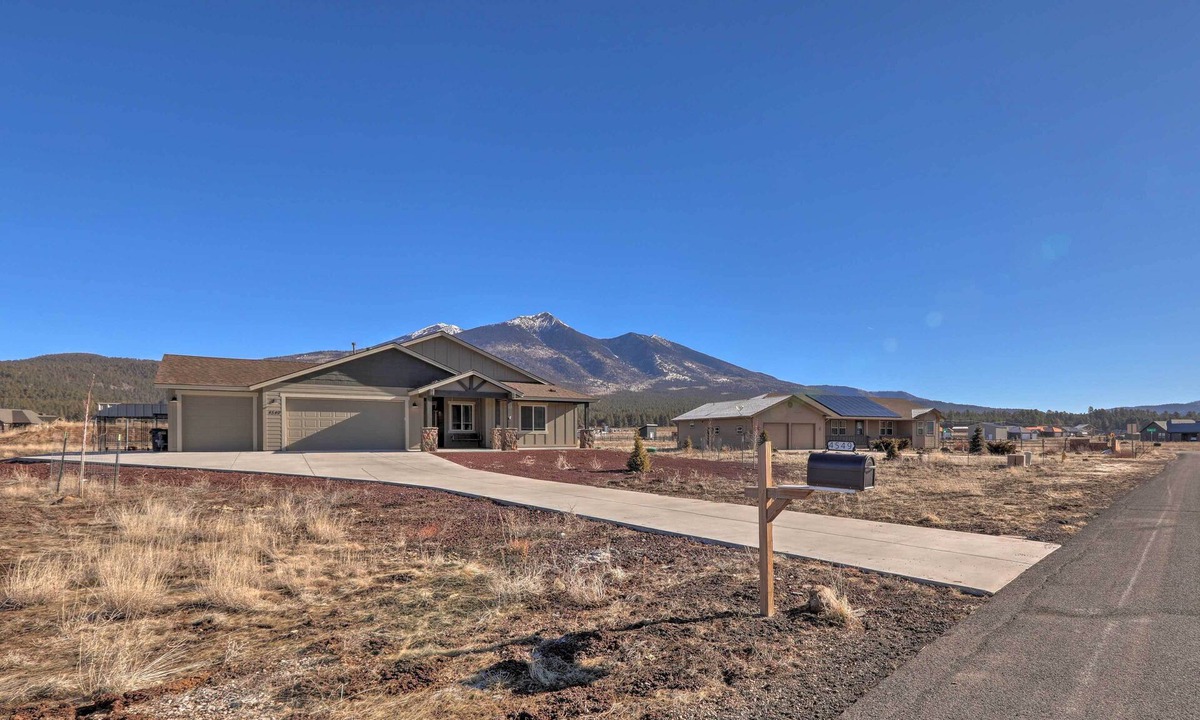 Fort Valley House | Flagstaff Home w/Views - Near Arizona Snowbowl!