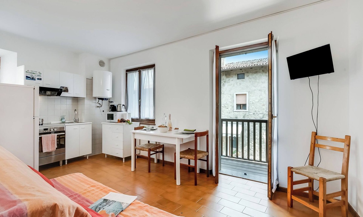 Tenno Apartment | Frapporta 1, Tenno, Italy