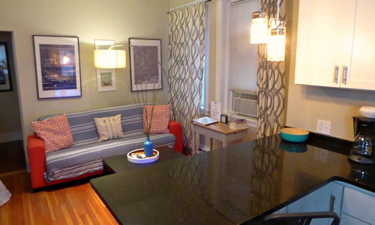 North End House | FREE Parking Chic 2BR North End Apartment. Prime Location.