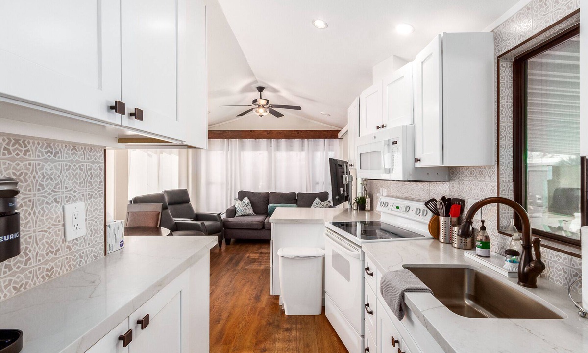 Mesa House | Fully Remodeled! Resort Living! Greenfield Village 55+ Activities Galore!
