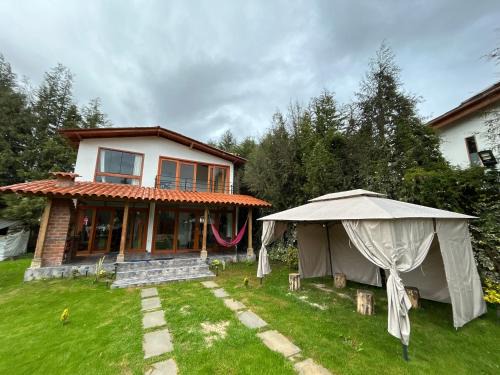 Cajamarca House | Fundo Aurora Casa privada con jardín y parrilla
