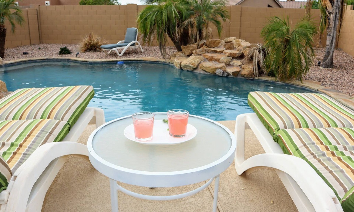 Power Ranch House | Gather! Heated Pool, 5 King Bedrooms, Playground, Trampoline & Pool Table