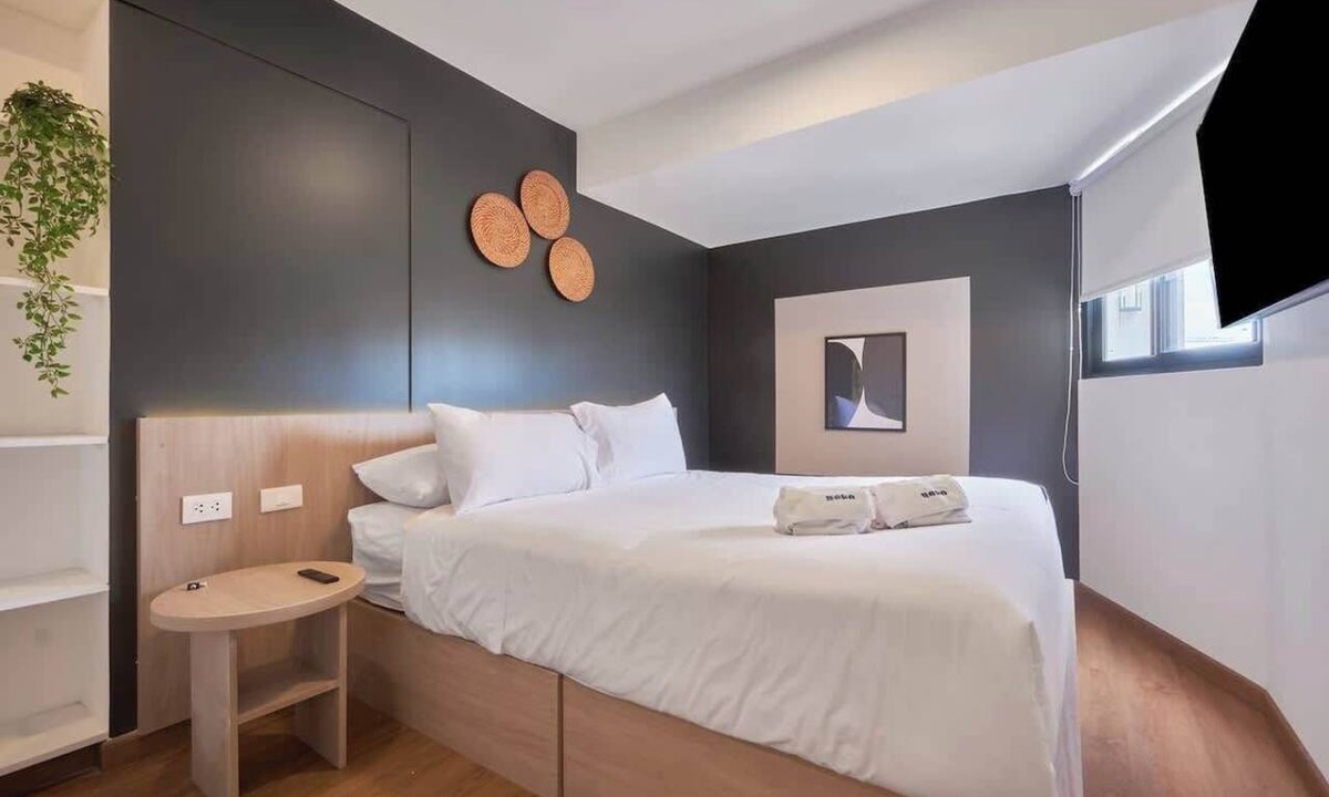 Santa Cruz Apartment | Geko | Luminous 2BR w/balcony near the beach
