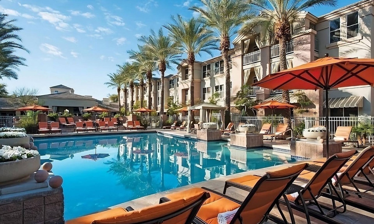 Gainey Village Villas Hotel | Get Ready for Blissful Getaway! Near OdySea Aquarium, w/Pool, Free Parking!