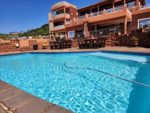 La Mercy Hotel | Golden Dawn Chalets