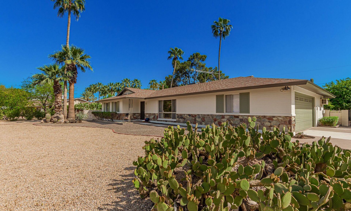 Arcadia House | Great Location! Walk to Old Town in minutes!