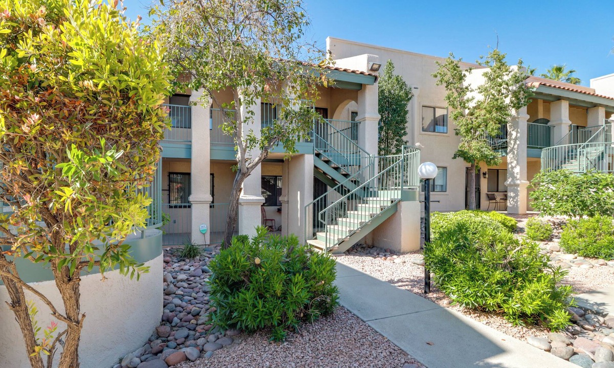 Dietz Apartment | Hike, Swim & Shop: Tucson Condo w/Balcony