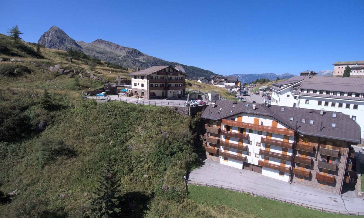 Passo Rolle Apartment | Holiday apartment with balcony