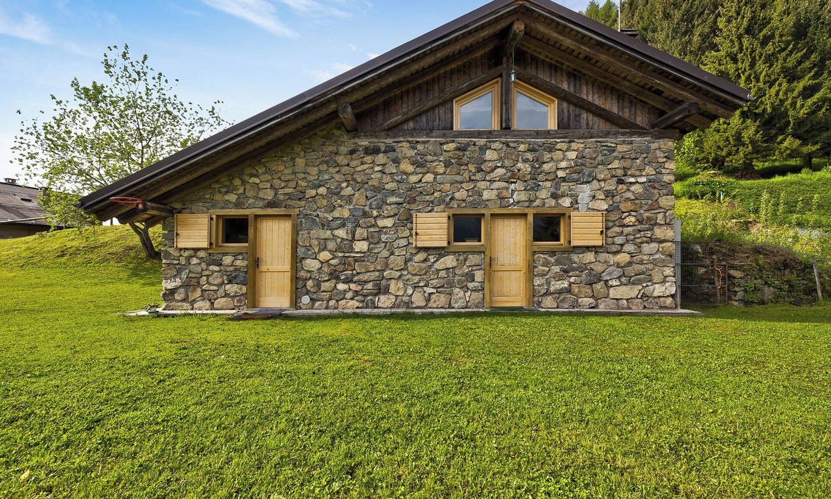Sella Giudicarie Cabin | Holiday Home 'Baita Faé' with Mountain View and Private Garden 022246-AT-010738