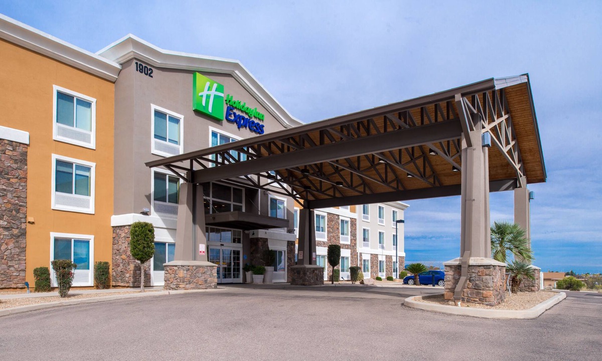 Sierra Vista Hotel | Holiday Inn Express Sierra Vista, an IHG Hotel