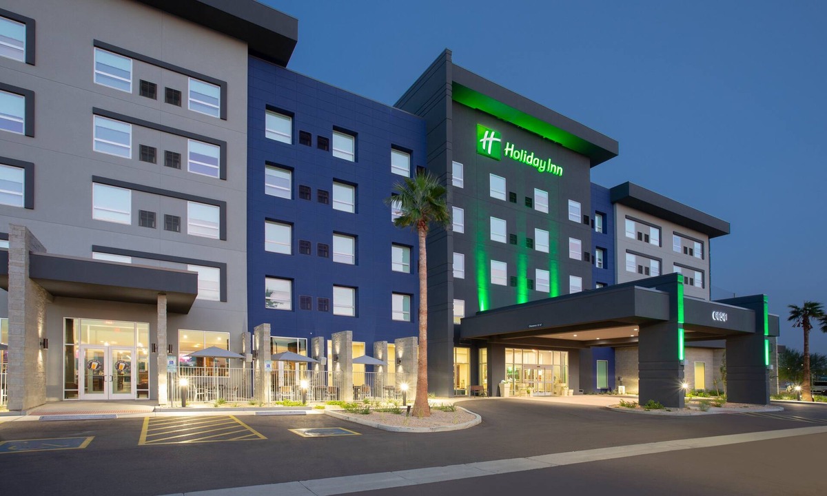 Glendale Hotel | Holiday Inn Glendale - Stadium & Ent Dist by IHG