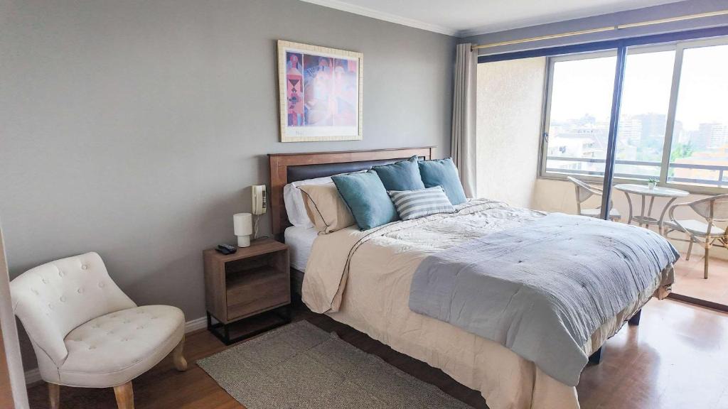 Apoquindo Apartment | HOM ELITE I 3D2B I AA I Metro Manquehue I Parking