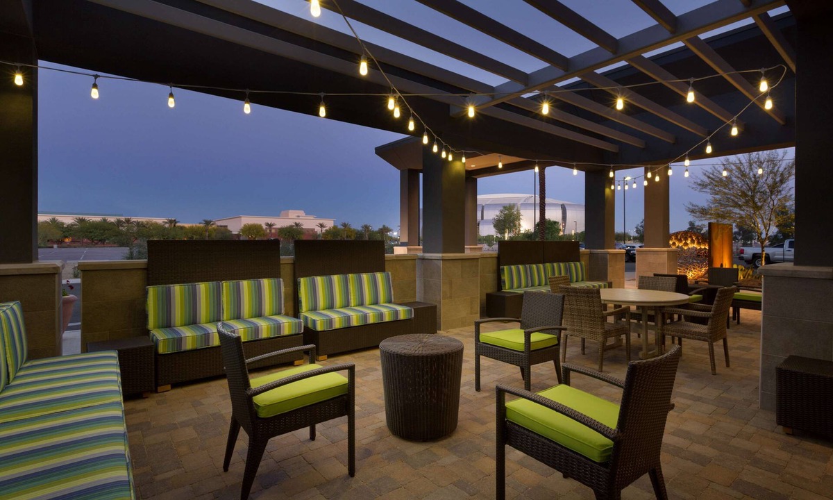 Glendale Sports and Entertainment District Hotel | Home2 Suites by Hilton Glendale - Westgate