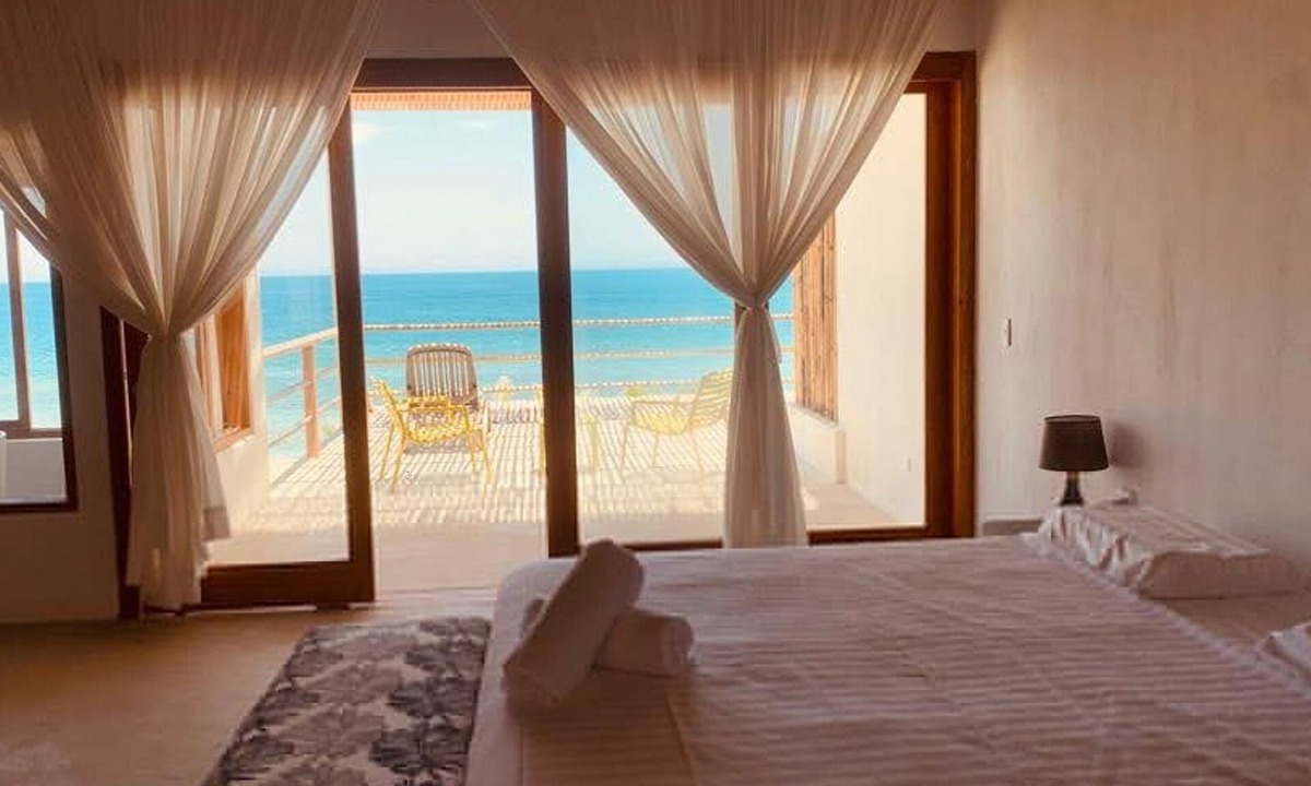 Punta Sal Villa | HOP KAI Hermosa Casa de Playa en Punta Sal