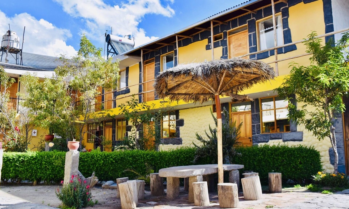 Yanque Hotel | Hospedaje Roly