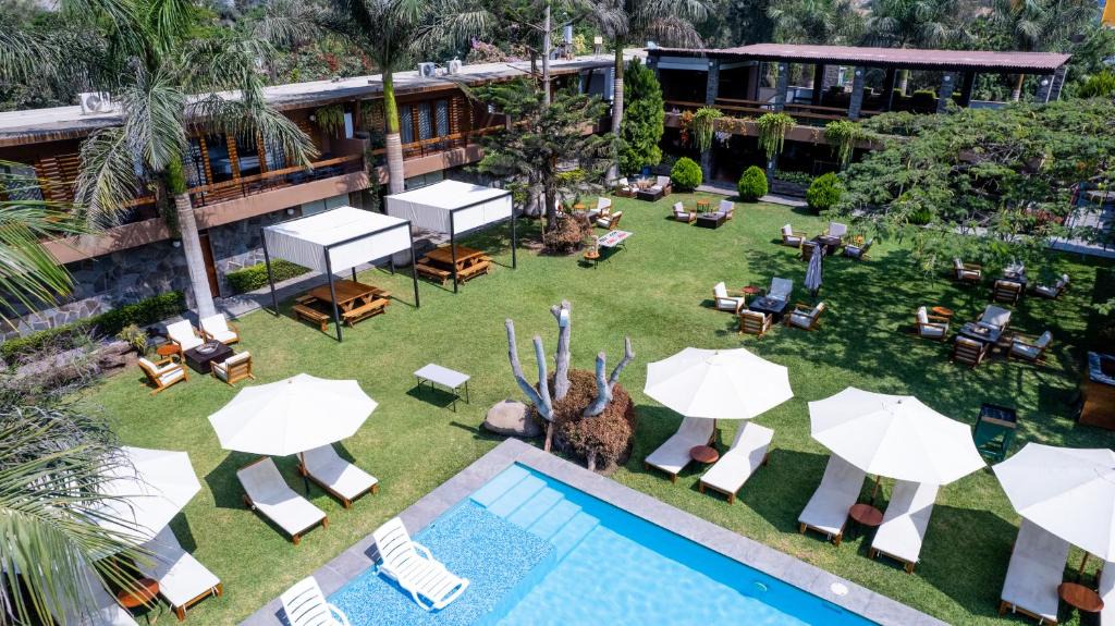 Cieneguilla Hotel | Hotel Campo & Leña