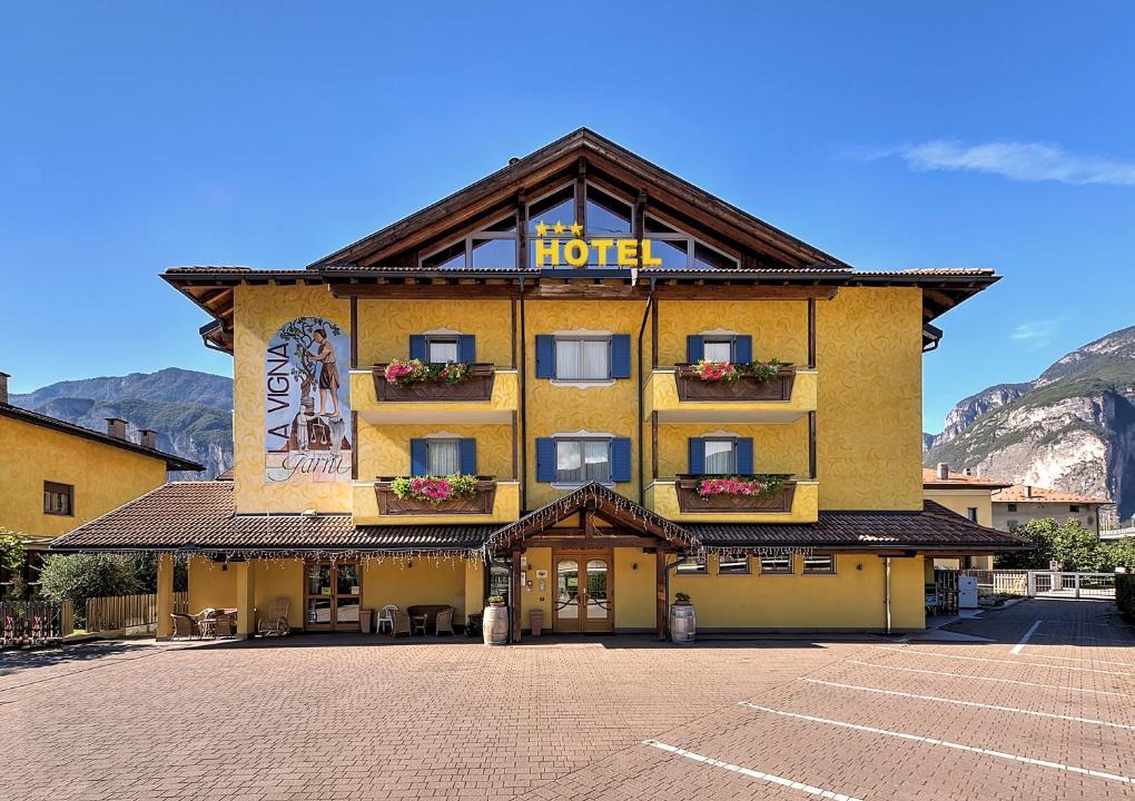 San Michele All'adige Hotel | Hotel Garni La Vigna - Adult Friendly