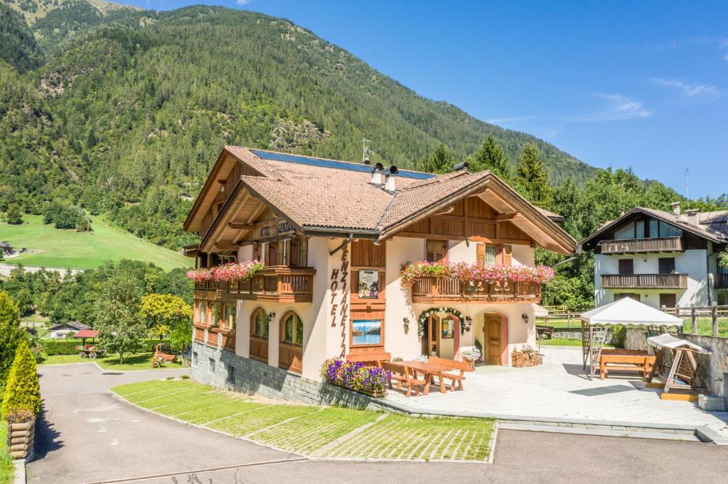 Almazzago Hotel | Hotel Genzianella