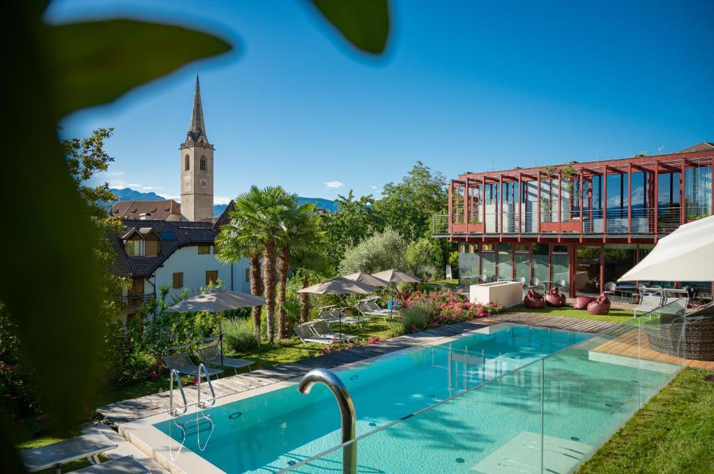 Caldaro Sulla Strada del Vino Hotel | Hotel Goldener Stern