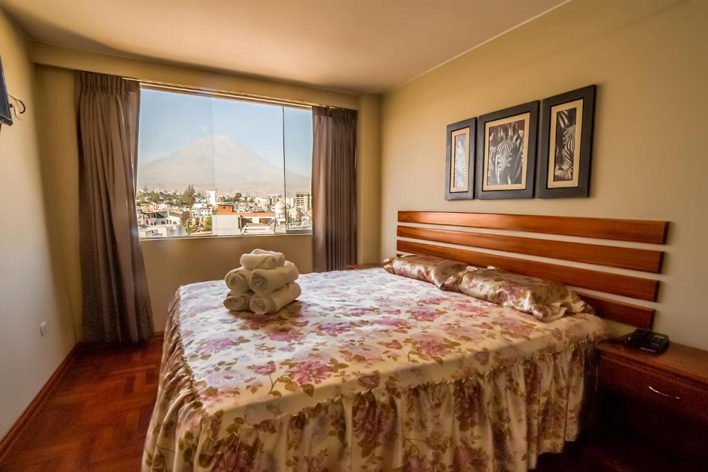 Cerro Colorado District Hotel | Hotel JKalixto