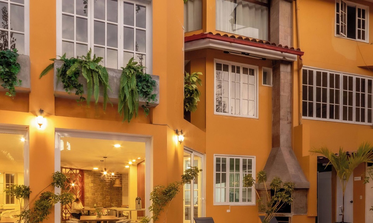 Banos del Inca Hotel | Hotel Serra Nova