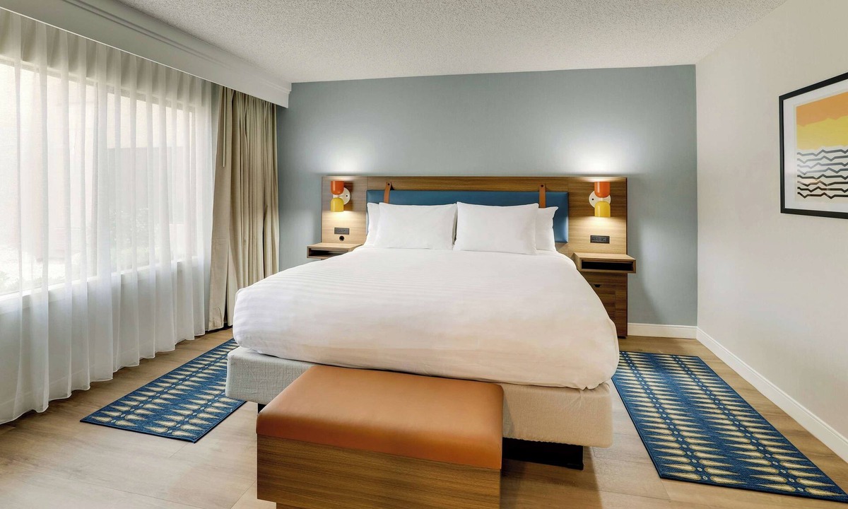Mayo Clinic Hotel | Ideal Mix of Comfort and Value! Close to Fountain Hills Botanical Garden