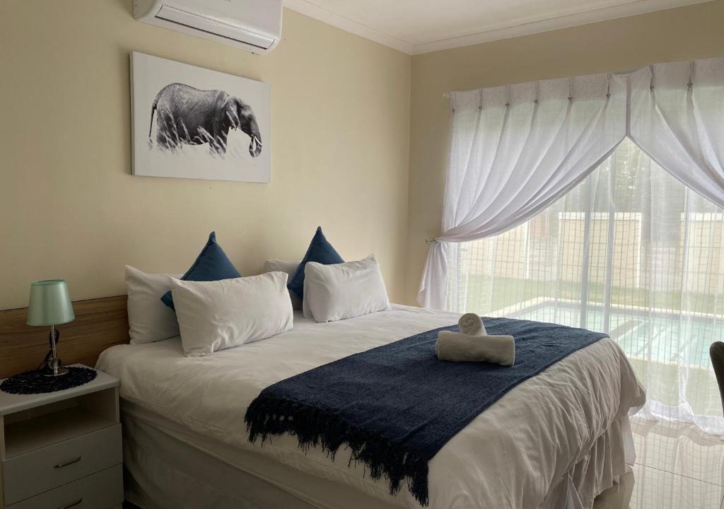 Richards Bay House | iMpongo Royal Lodge