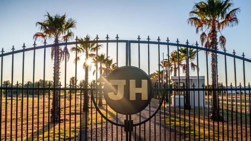 Tokologo Bed & Breakfast | Jonkershoek Guest Farm
