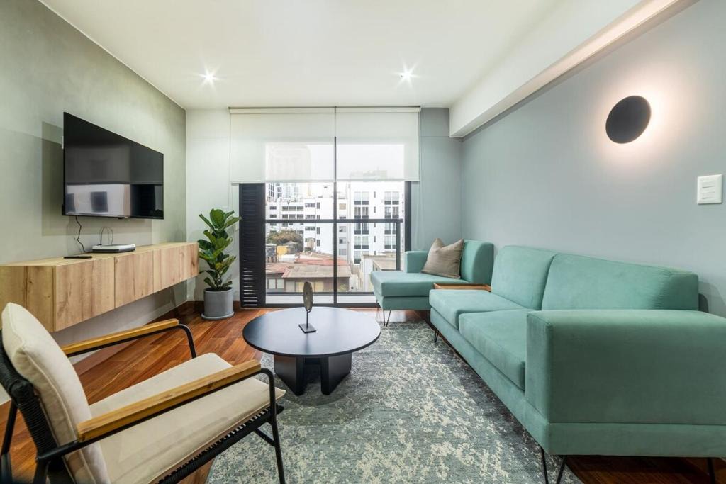 Armendariz Apartment | José Gonzales 626 Apartments near Kennedy Park by Geko