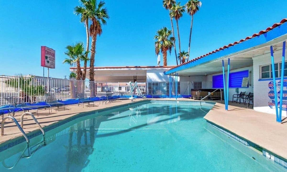 Yuma Townsite Hotel | King & Queen Suite Retreat w/Free Parking & Pool | Near Yuma Downtown Dining
