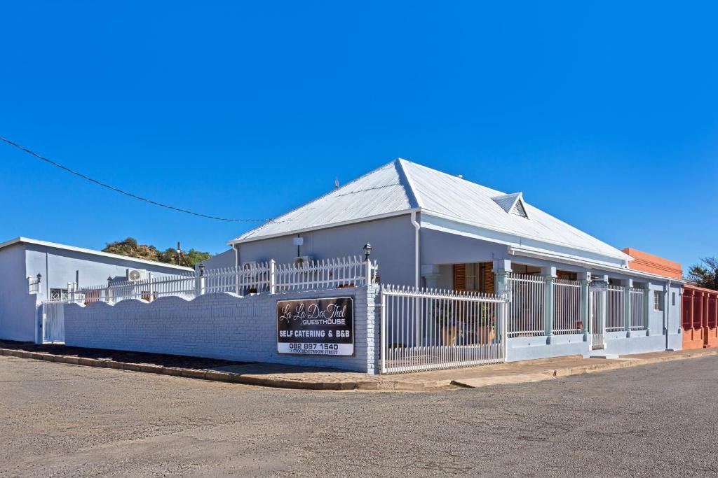 Colesberg House | La La DaThel Guesthouse
