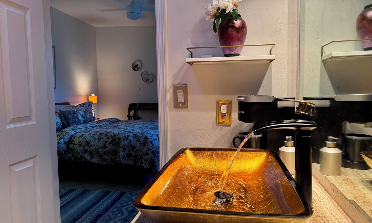 Tucson Apartment | La Paloma Mountain Suite nestled within an estate in Tucson’s Catalina Foothills