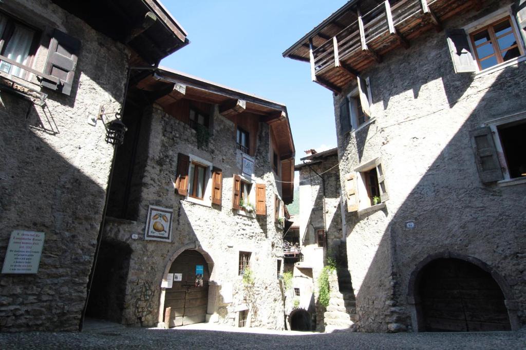 Ville del Monte House | La Piazzetta di Canale B&B