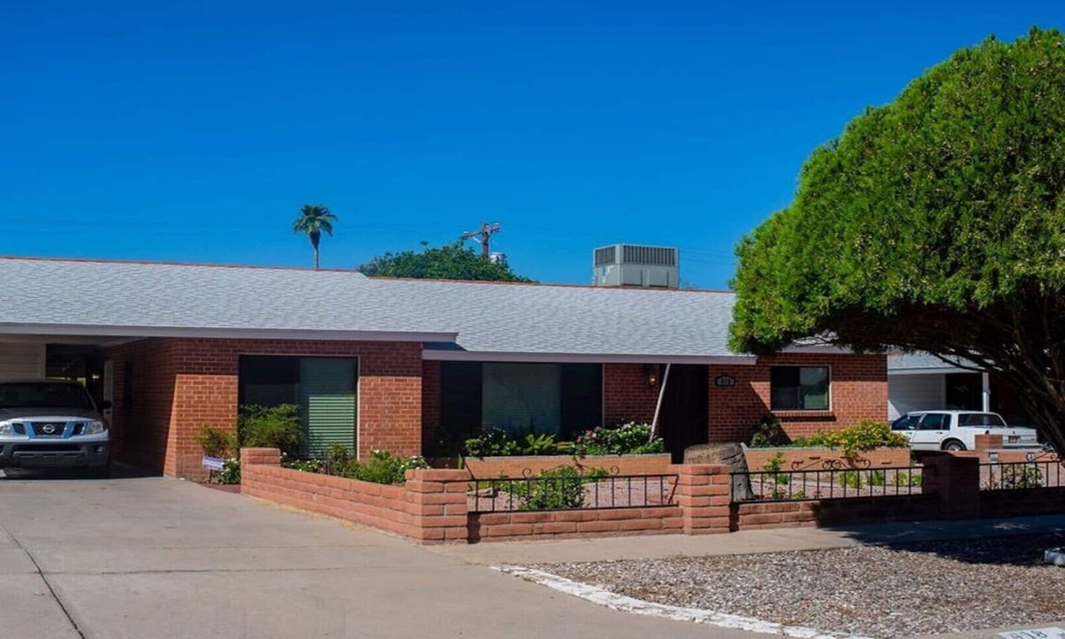 Tucson House | La Siesta de Tucson from Park Place