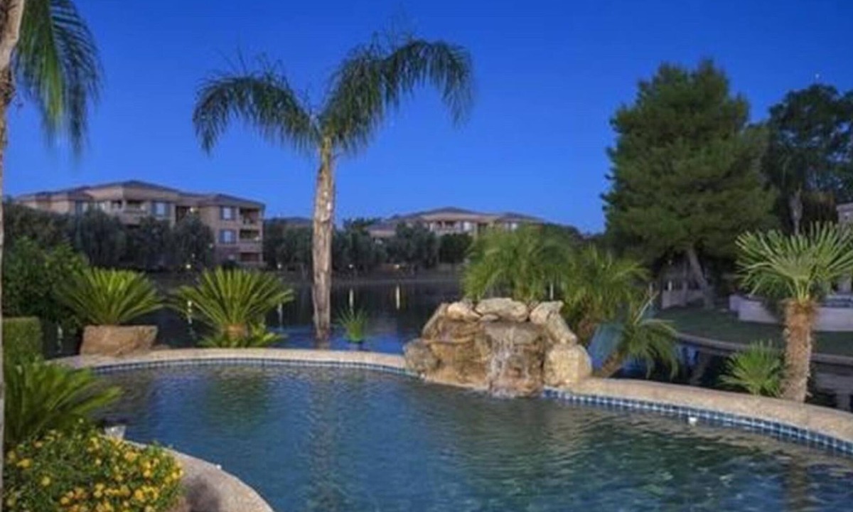 Chandler House | LAKEFRONT AT OCOTILLO LAKES - PRIVATE HEATED POOL AND BOAT/FISHING DOCK