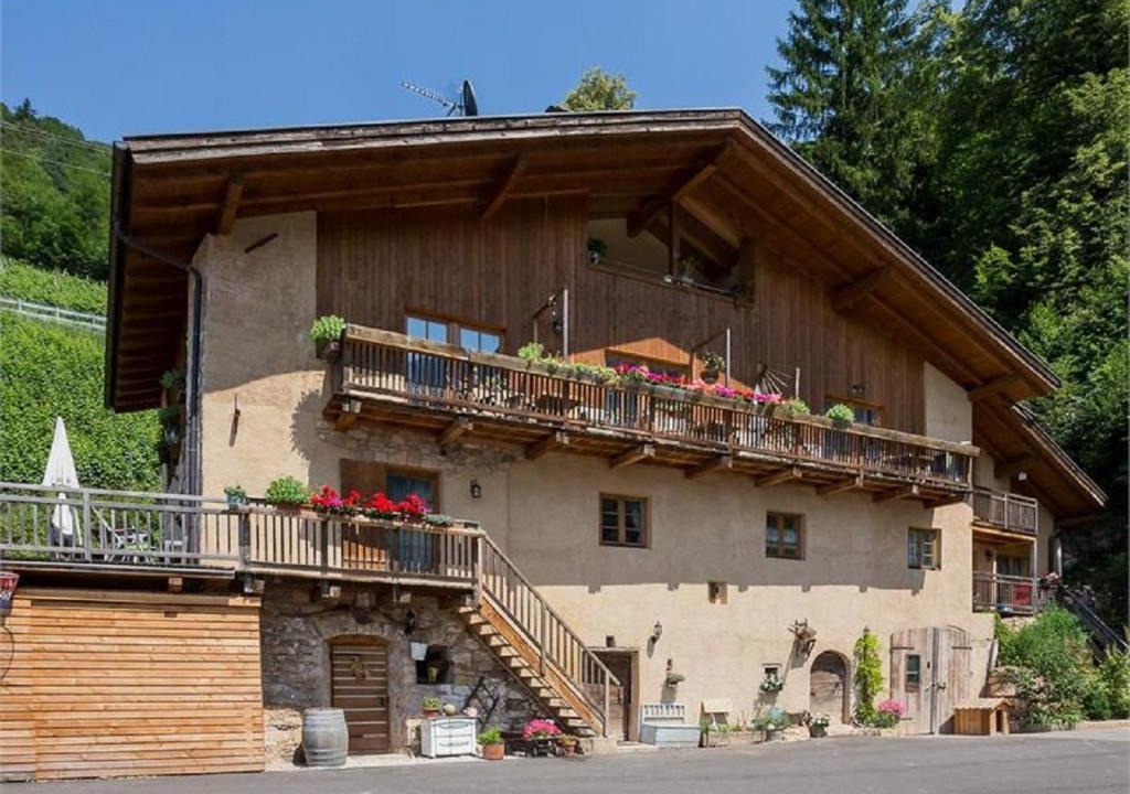 Montagna Apartment | Lexnhof